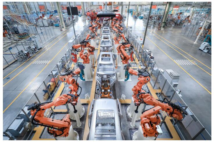 江淮汽車 以安全領(lǐng)先與智能智造，鑄就中國新能源車新標桿